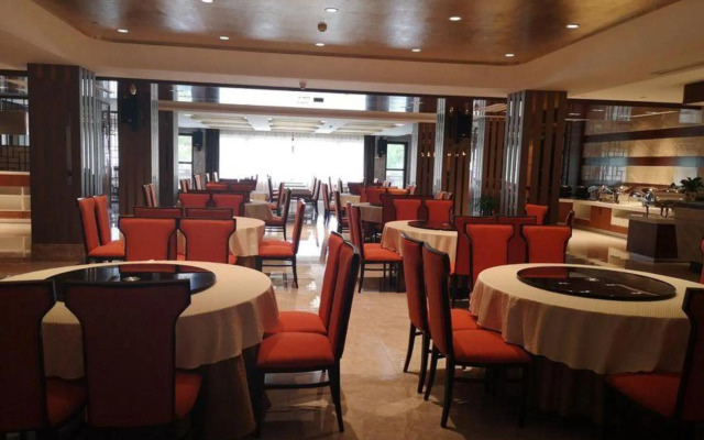 Taihuyuan Holiday Hotel