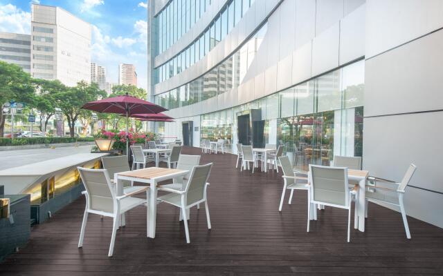 Crowne Plaza Zhuhai City Center by IHG