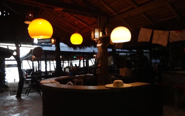 Horizon Bungalow Restaurant and Bar