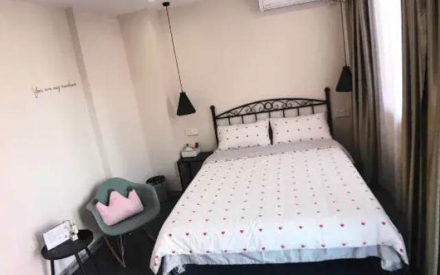 Shujia Hostel