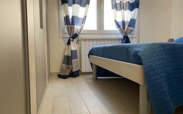 New and Bright Apartment Close to the Beach