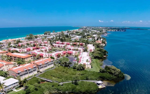 Runaway Bay Resort by BBG