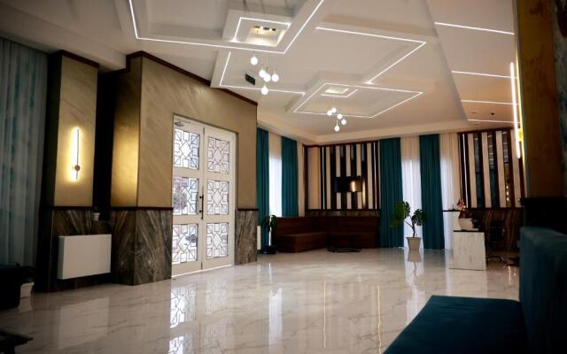 DADIANI Inn