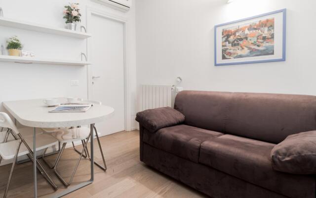 Bligny 19A Glicine Roma  - Apartment Milan