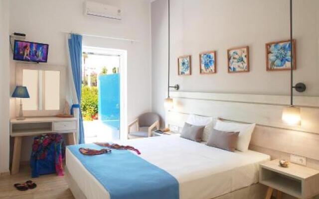 Almiris Seaside Apartments