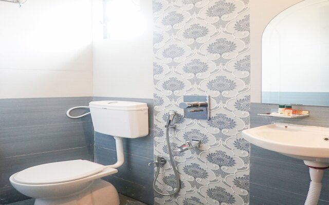 OYO 15856 Home 2BHK Near Rock Beach