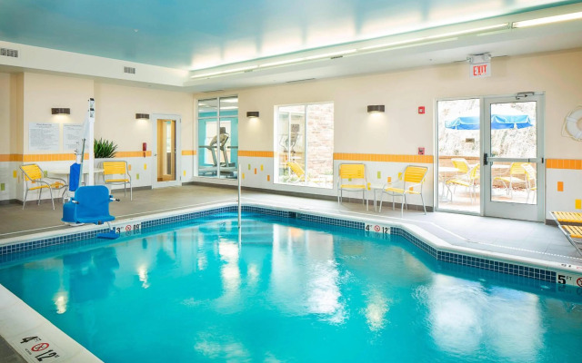 Fairfield Inn & Suites Monaca