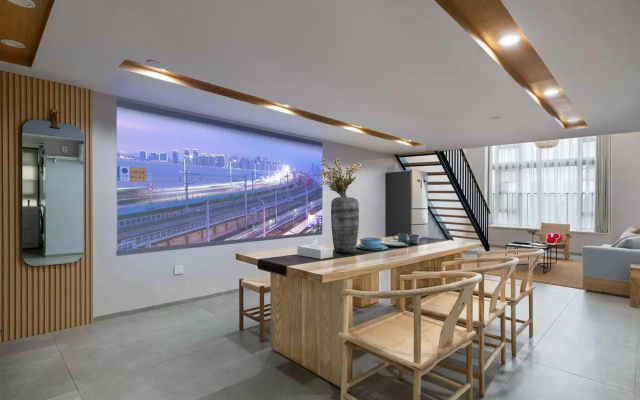 Locals Apartment House 29