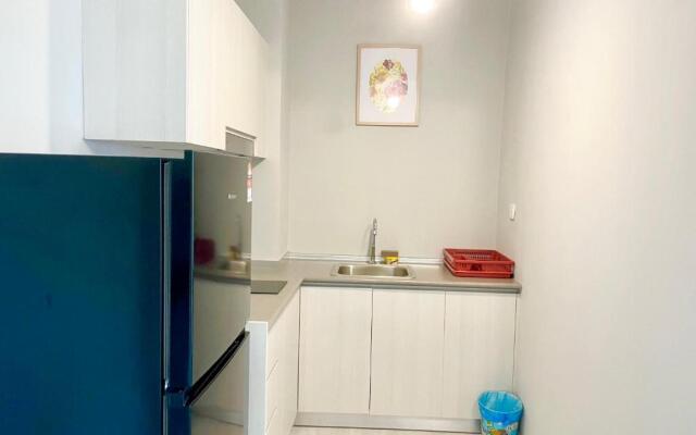 Sunset Seaview Vacation Condos @ Jesselton Quay