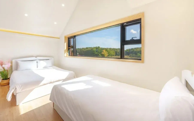 Gangneung Staydasiolgae Poolvillapension
