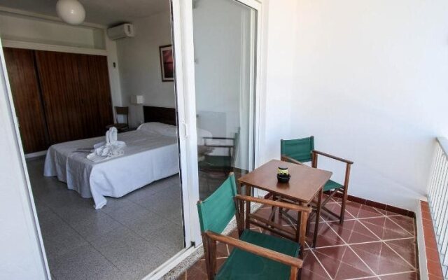 Hostal Restaurant s'Algaret