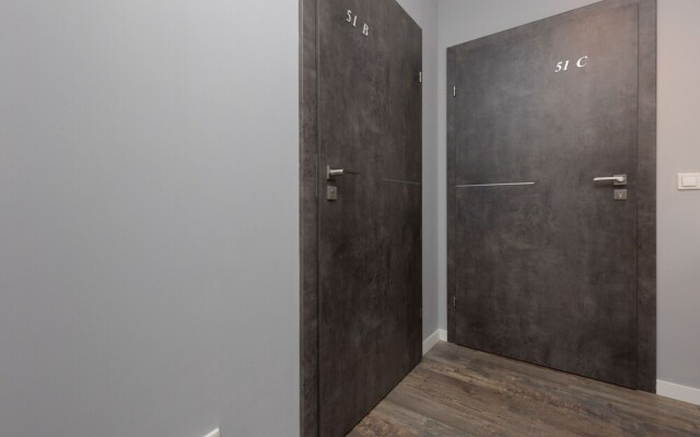 Warsaw Studio Woronicza by Renters