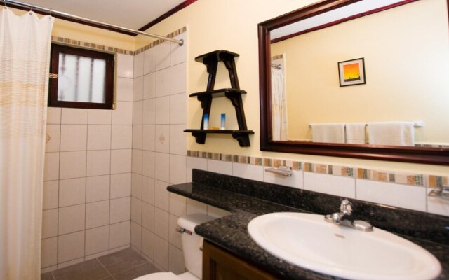 2-bedroom Beachfront Condo With Pool