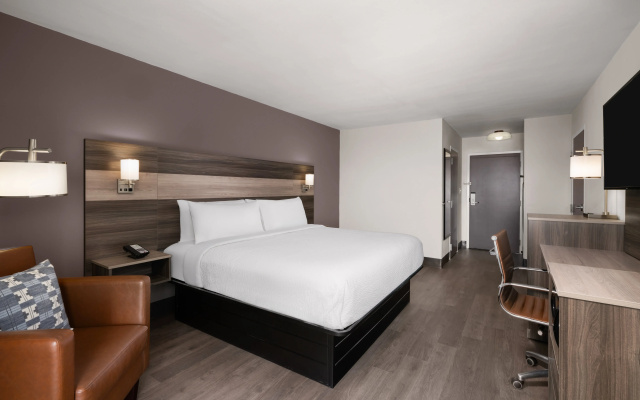 Garner Hotel August West by IHG