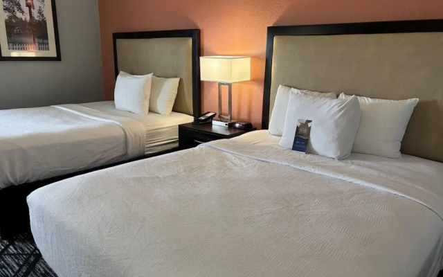 Baymont Inn & Suites Litchfield