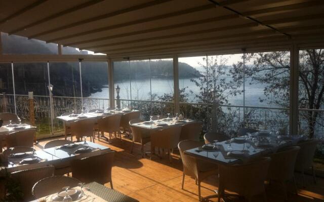 Bab-i Zer Konaklama Ve Restoran