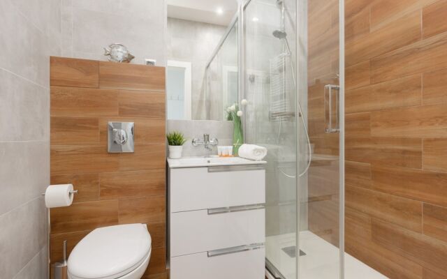 Studio Świętokrzyska Warsaw by Renters