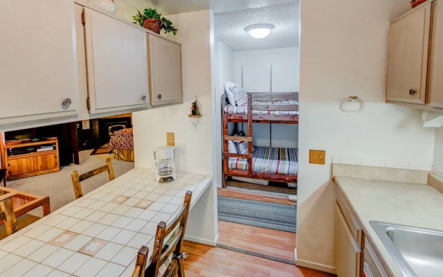 Mountain Shadows F02 - Studio Condo