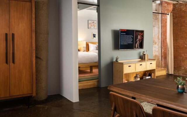 Canvas Hotel Dallas