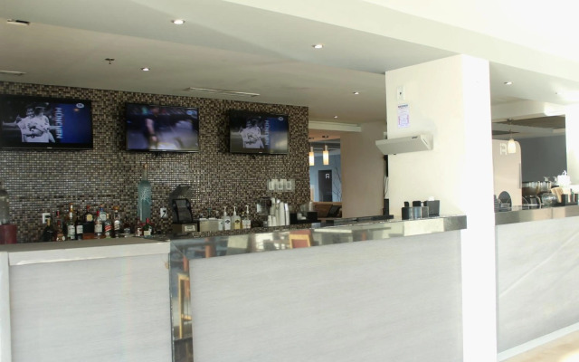 Real Inn Cancún