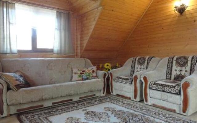 Cottage Lisovychok