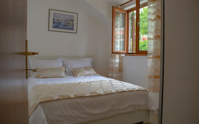 Daira - Great Location - A3