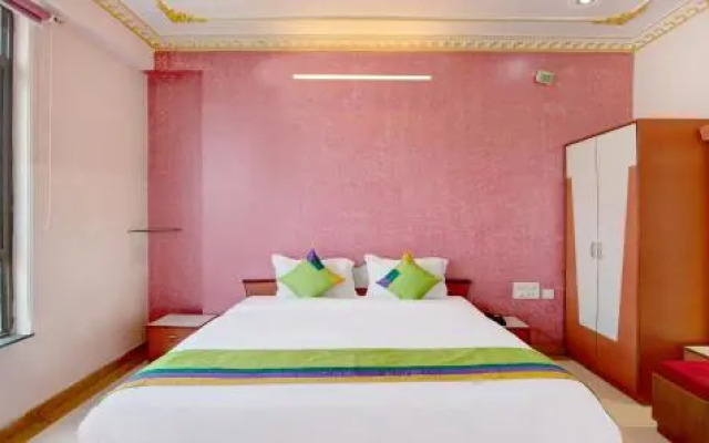 OYO 9143 Hotel Maharani