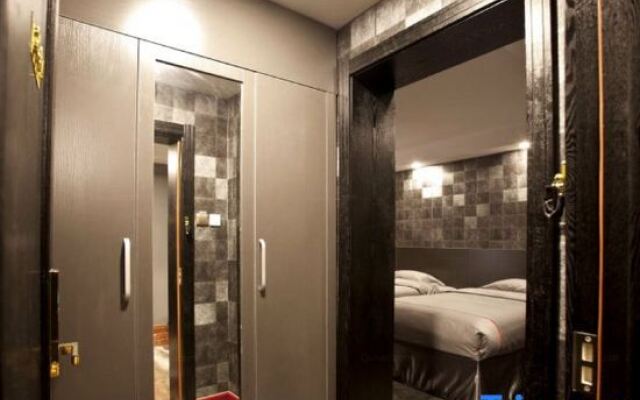 Reese Hotel