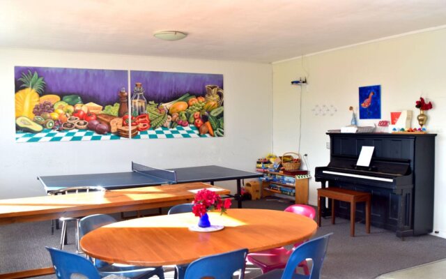 42b College House