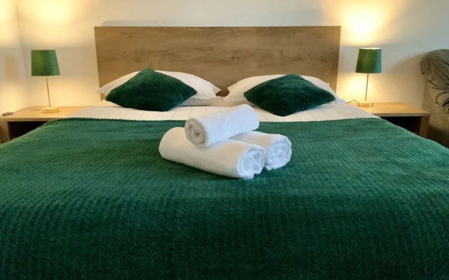 Tanners Tower Studio With A View