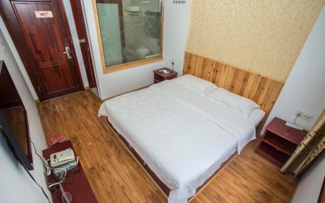 Zhangjiajie Yijiaqin Hotel