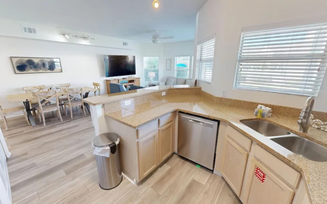 Sandpiper Cove 9141 3 Bedroom Condo by RedAwning