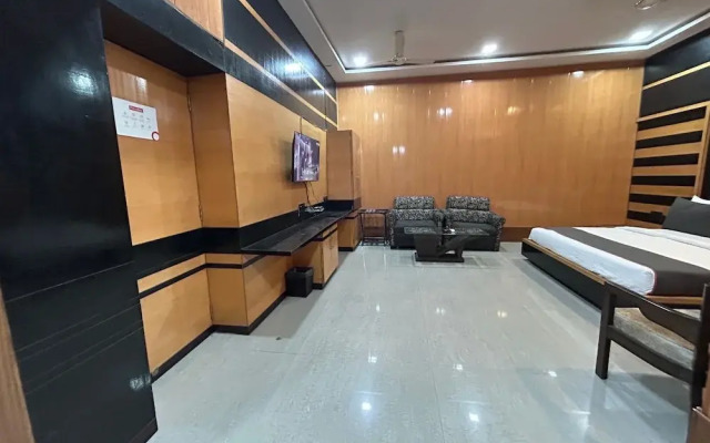 Hotel Rahul Palace by OYO Rooms