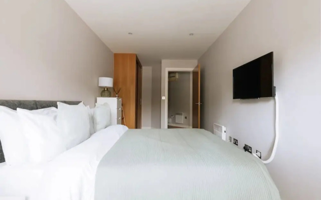 Contemporary 1BD Flat - Bristol City Centre!