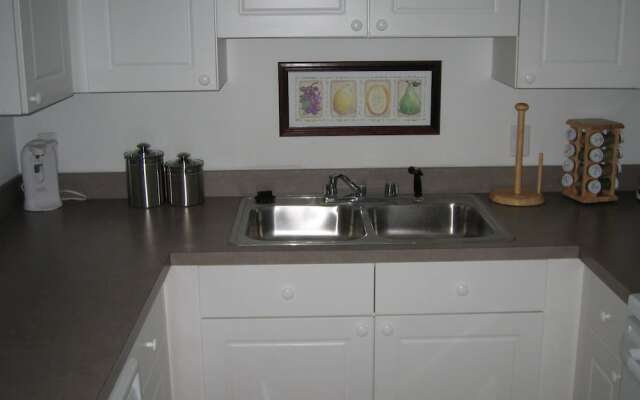 Turn of the River 2G 3 Bedroom Holiday Home By My Ocean Rentals