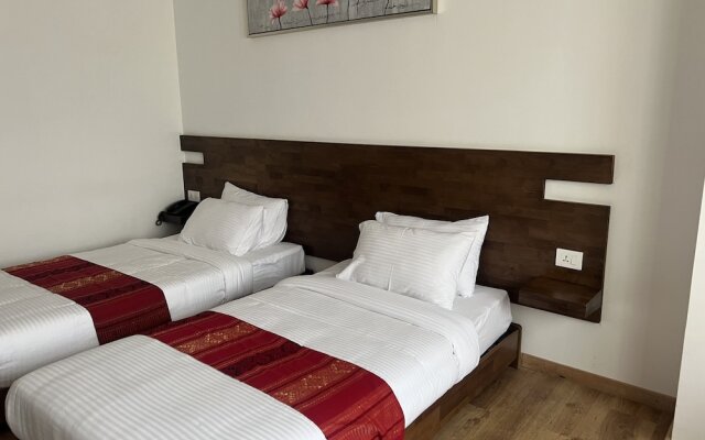 Hotel Mayto
