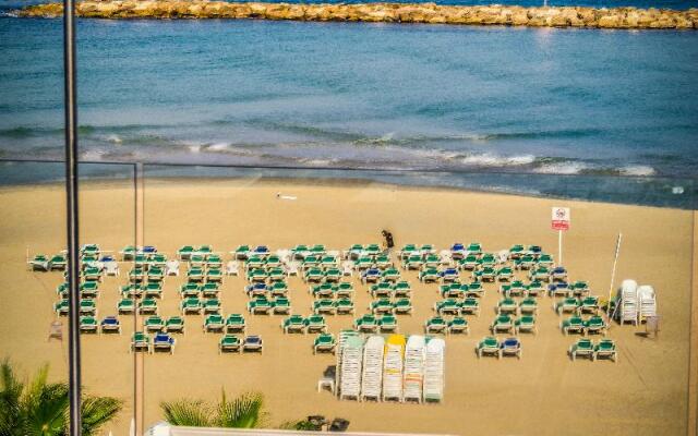 Royal Beach Tel Aviv Hotel