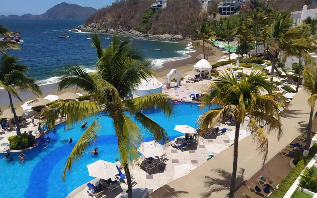 Sierra Mar All Inclusive at Tesoro