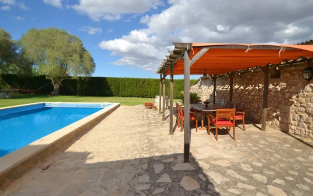 Farmhouse in Mallorca With Pool & Views