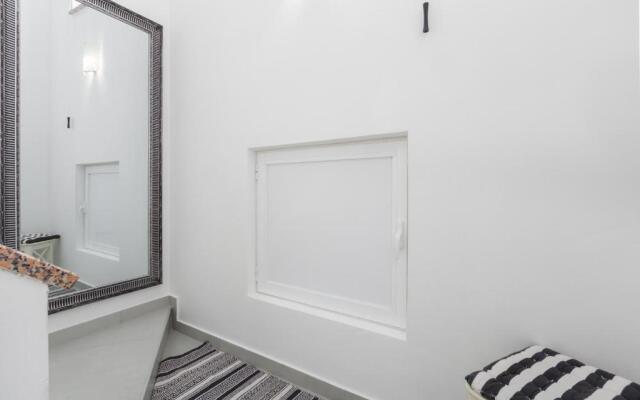 Figaro Vrsar with Pool and Garden for 4 Persons