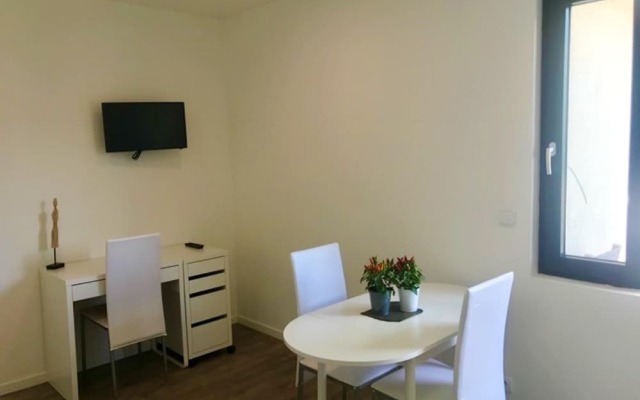 Studio in Rennes, With Enclosed Garden and Wifi