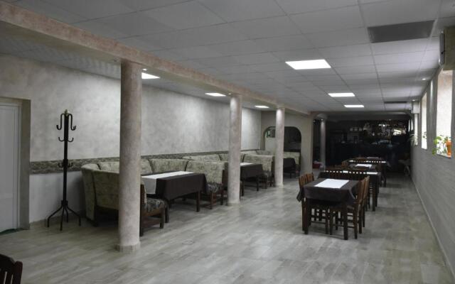 Suhin Dol Hotel
