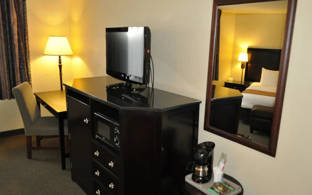 Comfort Inn & Suites