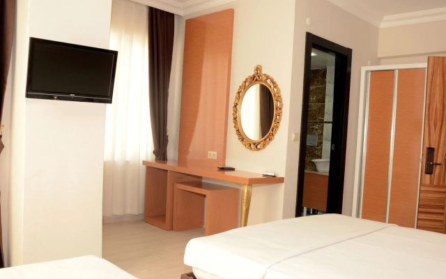 Nil Suit Otel