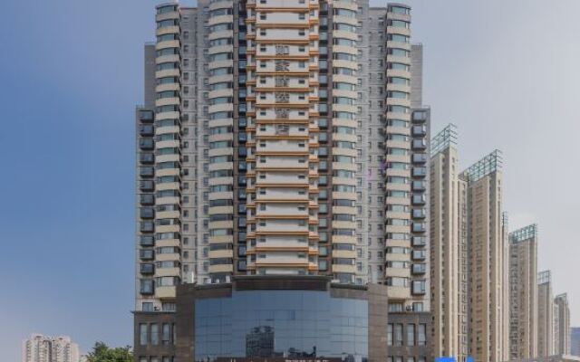 Motel (Shanghai Lujiazui Yushan Road Yuanshen Sports Center)