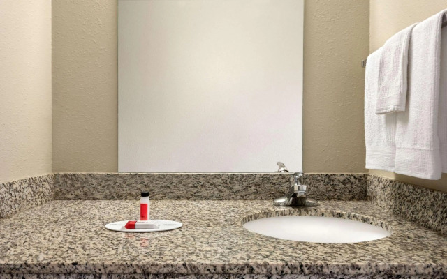 Travelodge by Wyndham Missouri Valley