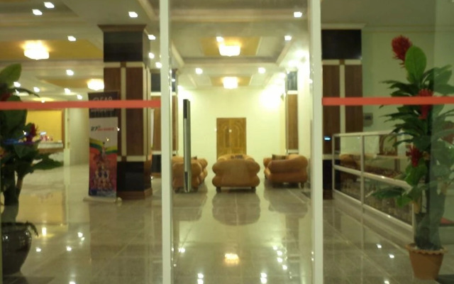 Jade Royal Hotel