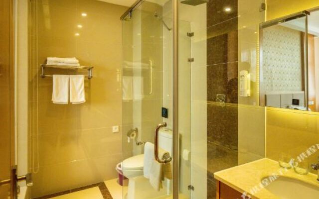 Yujia Hotel (Rongcheng Sakura Lake Sports Park)