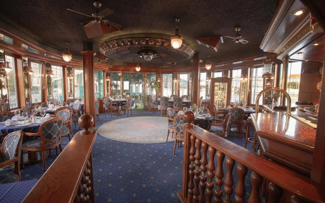 Botel Admiral