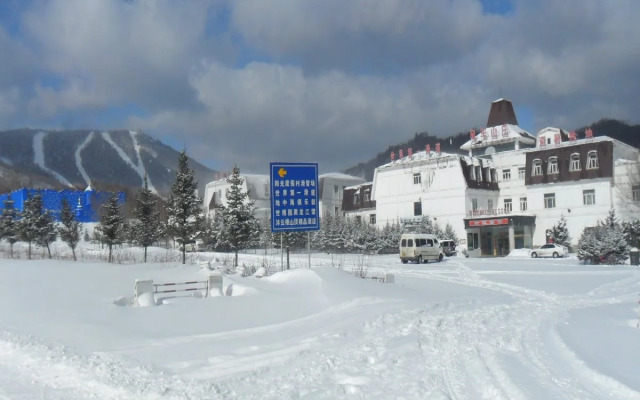 Yabuli Xintong Hotel